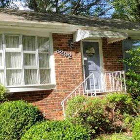 Leaf Removal by Rockville Landscaping reviewed on June 25, 2025