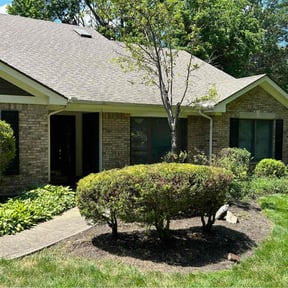 Flower Bed Weeding by Green Looks reviewed on July 13, 2022