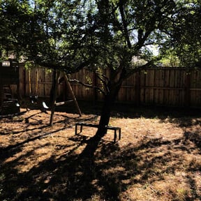 Cleanups by Burnett Landscaping reviewed on May 2, 2022