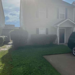 Bush Trimming by Swartz Lawn & Property Maintenance reviewed on July 6, 2022