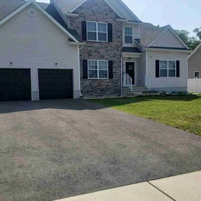 Leaf Removal by Bean Sprout Lawn Service LLC reviewed on May 6, 2022