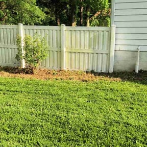 Flower Bed Weeding by Chucks Cutz LLC reviewed on August 5, 2022