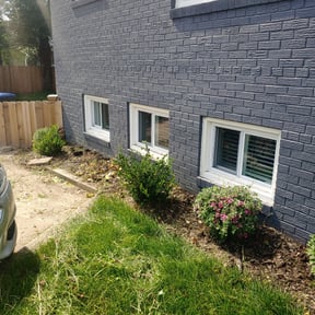 Flower Bed Weeding by AP Landscapers reviewed on October 24, 2024