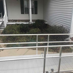 Bush Trimming by Goodearth Lawn Service reviewed on July 30, 2022