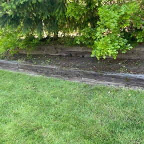 Weeding by A.M Landscaping reviewed on May 23, 2023
