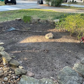 Leaf Removal by GALVRI Lawn and Services reviewed on April 26, 2025