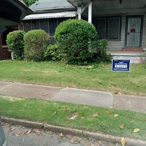 Bush Trimming by JWALL Lawn Care, LLC reviewed on July 18, 2022