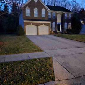 Leaf Removal by Y.A.Y Landscaping reviewed on May 12, 2025