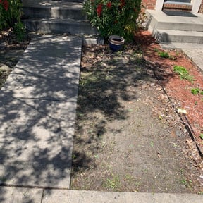 Flower Bed Weeding by FaithOverFear landscaping reviewed on May 22, 2022