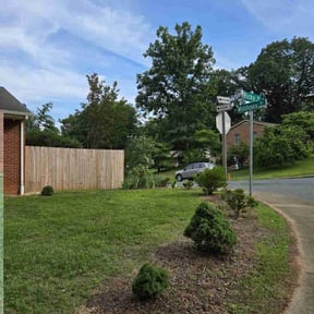 Cleanups by Field of Dreams Landscaping reviewed on April 5, 2025