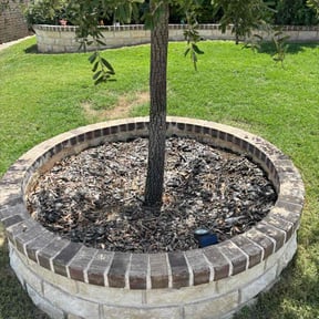 Flower Bed Weeding by Kountry Bros Landscaping reviewed on April 23, 2023