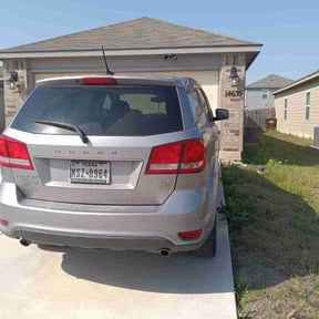 Flower Bed Weeding by Chacon Lawn Care reviewed on March 14, 2025