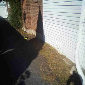Cleanups by Ras property Management reviewed on April 25, 2022