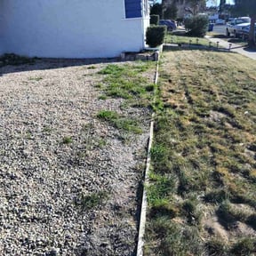 Flower Bed Weeding by Hargett lawn services reviewed on December 30, 2020