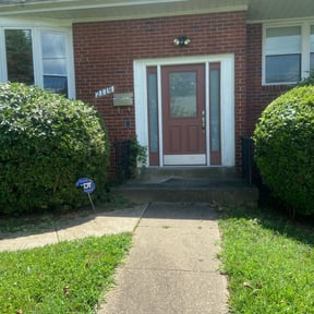 Bush Trimming by TNL LANDSCAPING reviewed on October 31, 2022