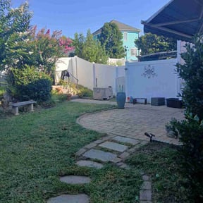 Weeding by Cutting up Lawn and Tree Care reviewed on October 28, 2022