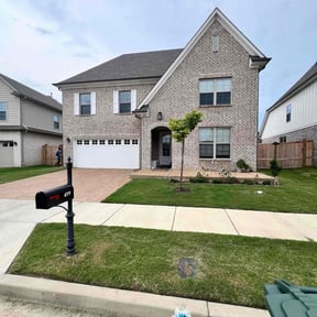 yard care by Lomax Lawns reviewed on November 20, 2025