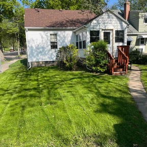 yard service by Biggs customs reviewed on August 21, 2025