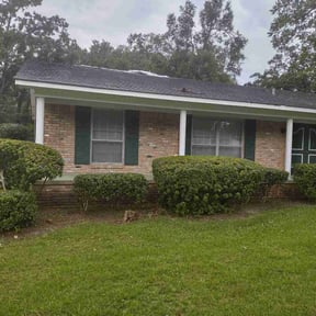 Bush Trimming by W&W landscaping reviewed on August 21, 2025