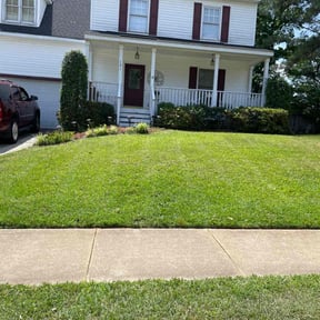 gardening service by Smith lawn care reviewed on October 16, 2024