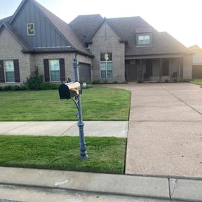 yard work by Royal Pro Lawn Management reviewed on August 19, 2025