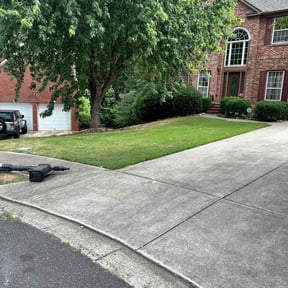 yard work by Empire lawncare & landscaping reviewed on August 19, 2025