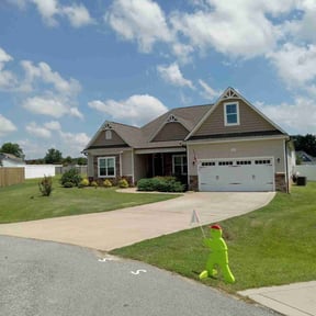 lawn care by Gio Landscaping reviewed on August 18, 2025