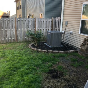 Bush Trimming by Sextons lawn Care Services reviewed on March 29, 2024