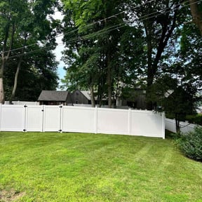 yard work by Hoot PM Inc reviewed on August 19, 2025