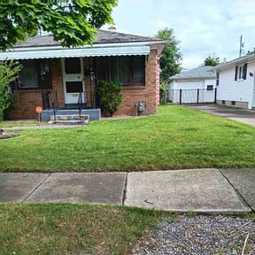 yard care by Lawn for life reviewed on August 21, 2025