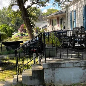 Leaf Removal by Sunnyside Lawn care reviewed on September 29, 2025