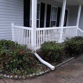 Bush Trimming by Running Circles Lawn Care services reviewed on August 15, 2025