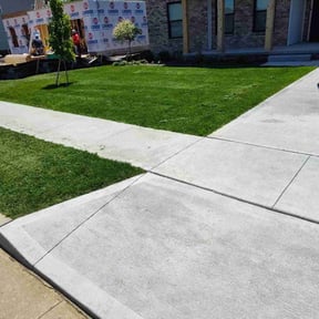 yard care by Masons Curb Appeal reviewed on August 21, 2025