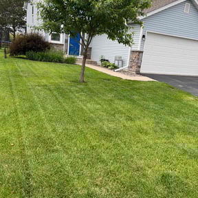 gardening service by Texas Best Lawn and Farm reviewed on August 18, 2025