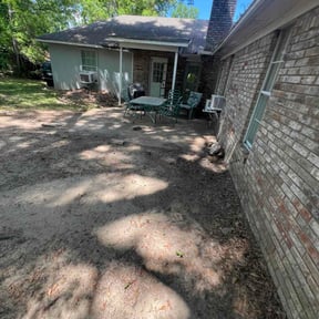 Leaf Removal by Adrian garcia reviewed on May 14, 2026