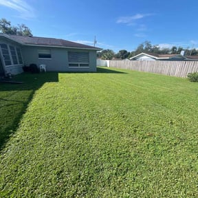 yard service by Pauls lawn cuts and more reviewed on August 17, 2025