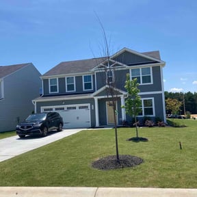yard work by Jones landscaping reviewed on August 21, 2025