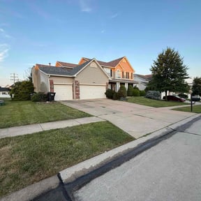 yard care by D&T Lawn Maintence reviewed on August 17, 2025