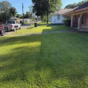 landscape maintenance by Burton's Landscaping reviewed on August 16, 2025