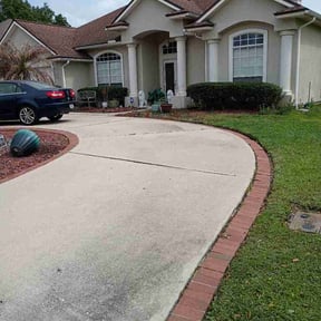 Bush Trimming by Bowkley Roofing &amp; Handyman reviewed on April 2, 2026