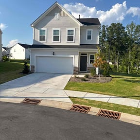 lawn maintenance by Rouse Curb Appeal reviewed on August 16, 2025