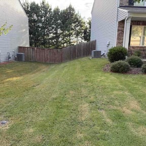 Flower Bed Weeding by Dan's Lawn &amp; Landscaping reviewed on August 20, 2026