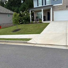 yard care by Active Lawn Care & Landscapes reviewed on August 17, 2025