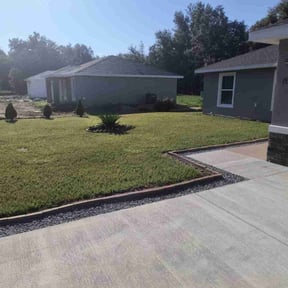 yard care by St Charles Services reviewed on August 20, 2025