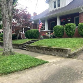 gardening service by Loyalty lane landscaping reviewed on August 16, 2025