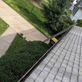 Gutter Cleaning by Freemans Flourishing Lawns reviewed on November 23, 2018