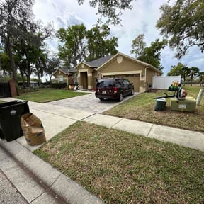 Leaf Removal by iLandscape LLC reviewed on March 19, 2026