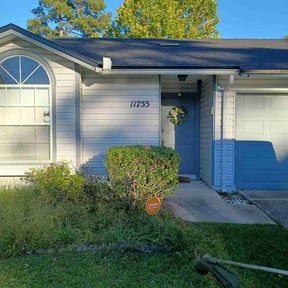 Bush Trimming by N&J Lawn Care reviewed on August 18, 2025