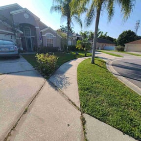 yard service by Swayne’s Lawncare LLC reviewed on August 15, 2025