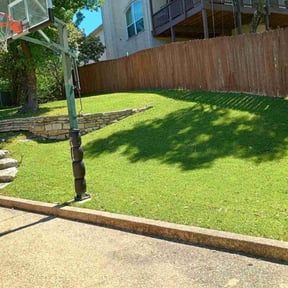 yard service by J&J Lawnz reviewed on August 16, 2025